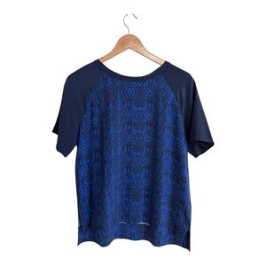 Vince Blue Geometric Print Round Neck Short Sleeve Silk Womens Size XS Pullover
